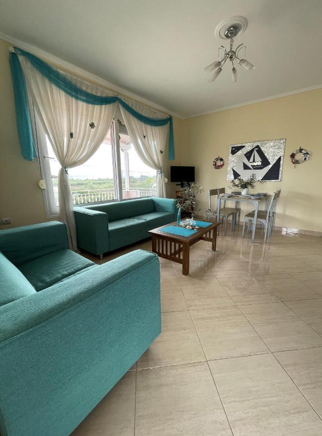 فيلا Seaside House Karianí المظهر الخارجي الصورة