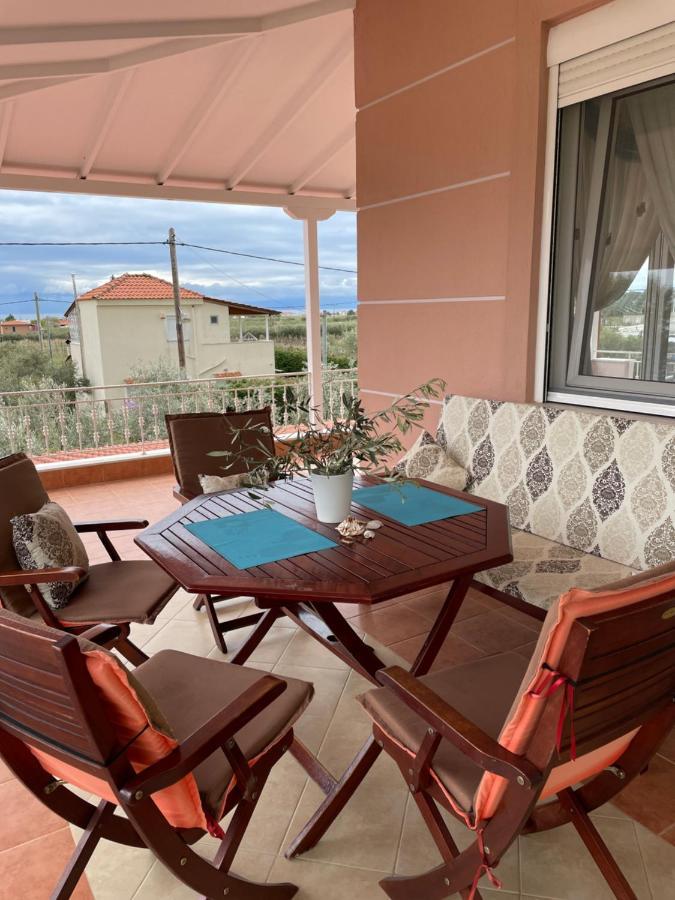 فيلا Seaside House Karianí المظهر الخارجي الصورة